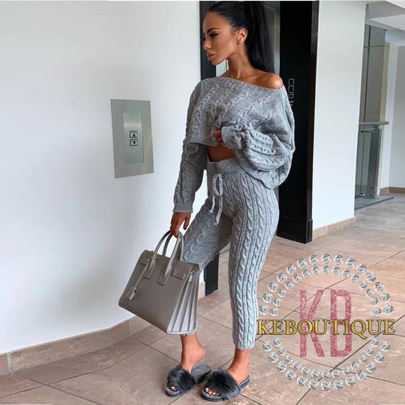 Cable Knit Two Piece lounge set ! - Picture 2 of 8